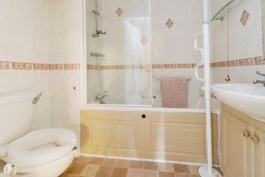 BATHROOM- click for photo gallery